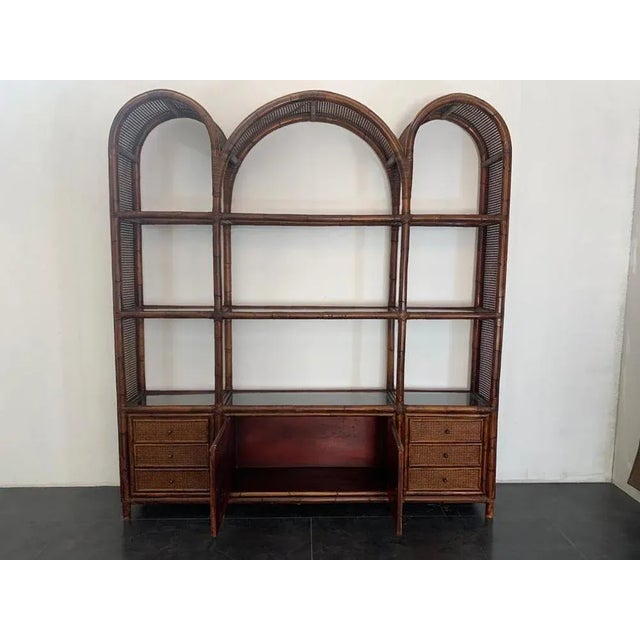 Malacca Rattan & Crystal Bookcase from Vivai del Sud, 1970s For Sale - Image 11 of 18