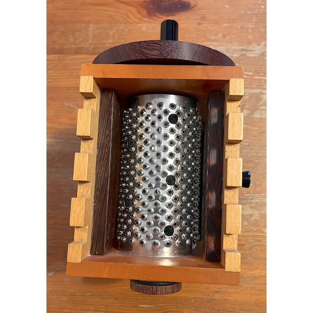Vintage Grater by Furio Minuti for Guzzini, 1993 For Sale - Image 10 of 18