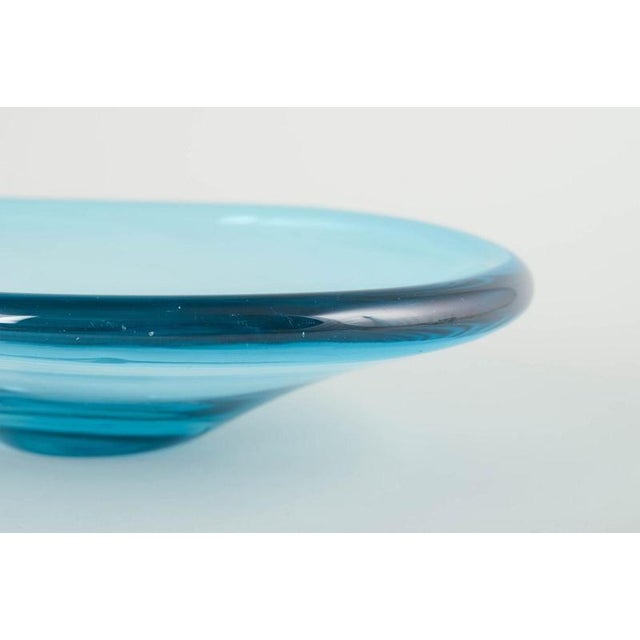 Organically Shaped Bowl in Turquoise-Blue Art Glass, 1970s For Sale - Image 3 of 5