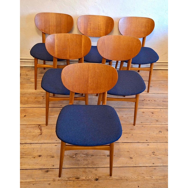 Vintage Teak Dining Chairs with Navy Blue Covers, 1960s, Set of 6 For Sale - Image 6 of 13