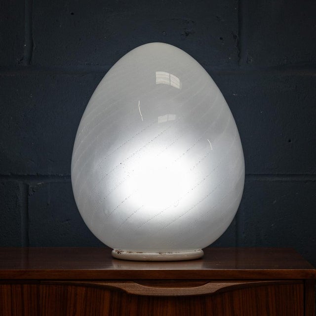 Vintage Italian Egg Shaped Table Lamp, 1980 For Sale - Image 13 of 14
