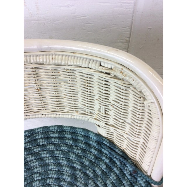 Wood Mid Century Modern White Wicker Swivel Stools With Metal Legs For Sale - Image 7 of 12