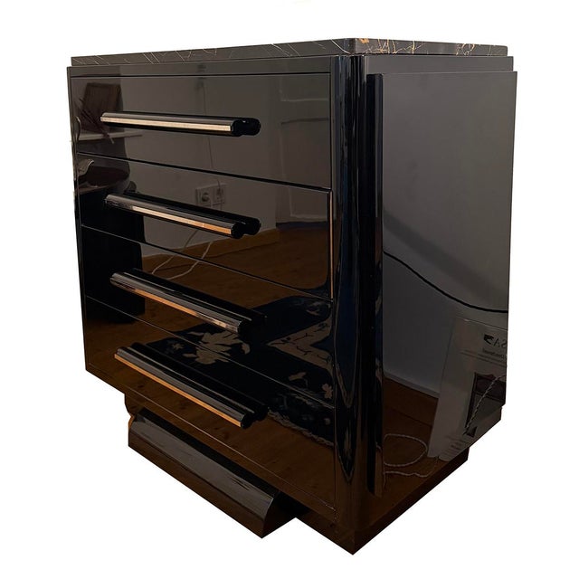 Art Deco Chest of Drawers in Black Lacquer, 1930 For Sale - Image 3 of 8