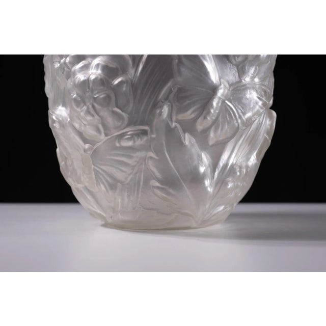 1930s Large Art Deco Satin Pressed Glass Vase, 1930s For Sale - Image 5 of 8