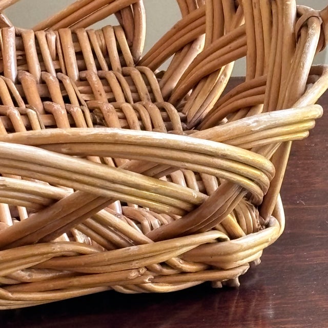 Mid-20th Century Mediterranean-Style Openwork Basket Tray For Sale - Image 11 of 12