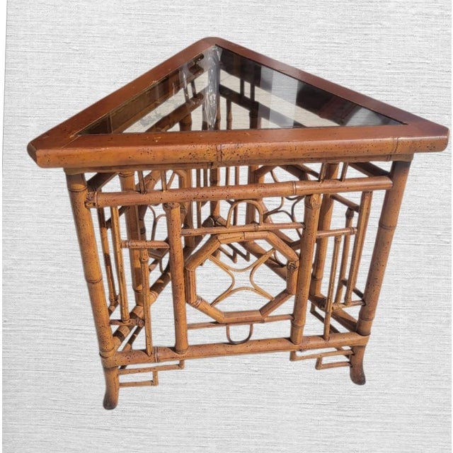 Thomasville Vintage Chinese Chippendale Regency Bamboo Triangle Small Glass Top Side Table For Sale - Image 4 of 6