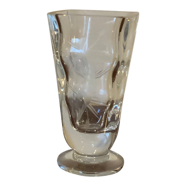 Mid-Century Modern Etched Marlin Crystal Vase With Provenance For Sale