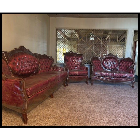 1960s French Provincial Living Room Set For Sale - Image 13 of 18