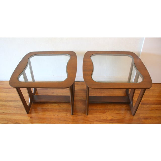 Mid-Century Modern Mid Century Modern Brasilia Style Side End Tables by Bassett For Sale - Image 3 of 3