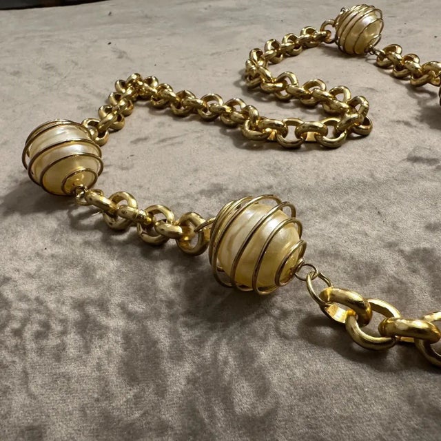 Contemporary A 1970s High Quality Costume Jewelry Italian Vintage Chain For Sale - Image 3 of 10