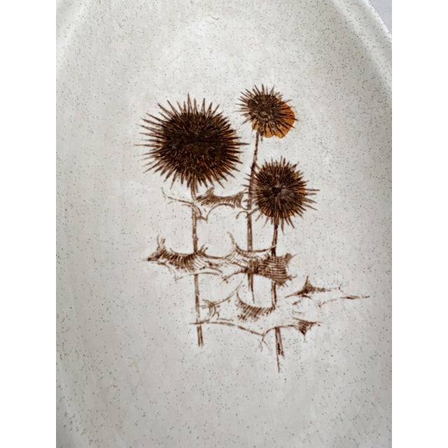 1970s Sarreguemines Ceramic Dishes with Thistle Motifs, France, 1970s, Set of 3 For Sale - Image 5 of 11