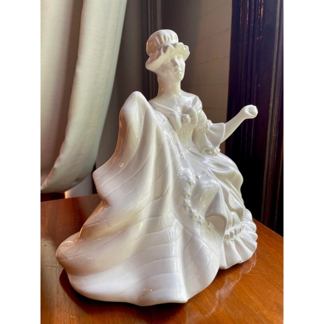 White Vintage 1970s Bicentennial Betsy Ross Statuette For Sale - Image 8 of 8