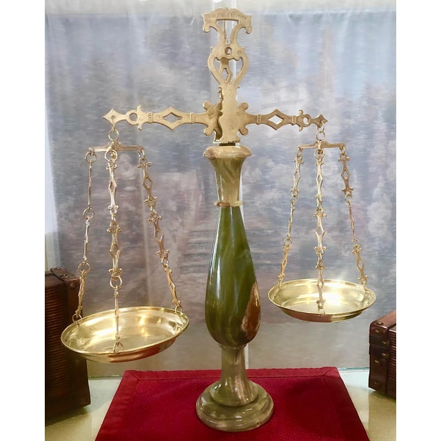 Shabby Chic Vintage 1970s Italian Justice Scale in Brass and Onyx For Sale - Image 3 of 11
