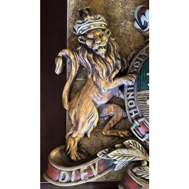 Sculpture Materials Early 20th Century Large English British Plaster Royal Coat of Arms Wall Plaque For Sale - Image 7 of 18