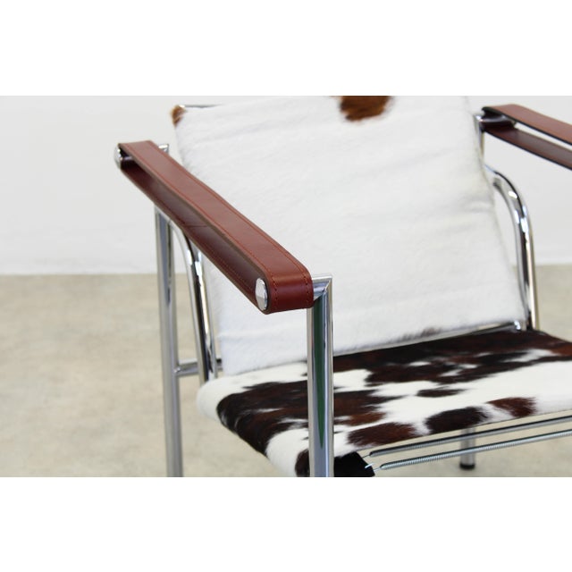 Early 21st Century LC1 Chair by Le Corbusier and Charlotte Perriand for Cassina, 2010s For Sale - Image 5 of 13