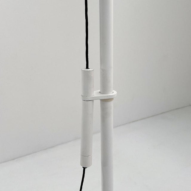 Model 4055 Floor Lamp attributed to Luigi Bandini Shop for Kartell, 1960s For Sale - Image 10 of 12