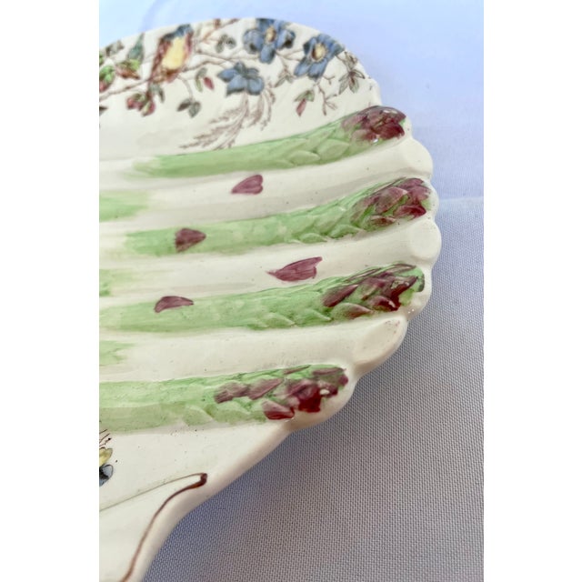 1890s English Majolica Shell Shape Asparagus Plate For Sale - Image 11 of 13
