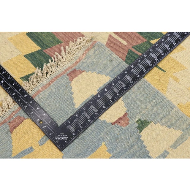 Late 20th Century Vintage Persian Shiraz Kilim Rug, 03'10 X 05'09 For Sale - Image 5 of 9