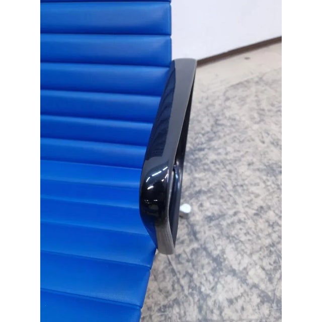 Set of 124 Leather Lounge Chair and Footstool by Hermann Miller for Vitra, 1958 For Sale - Image 11 of 13