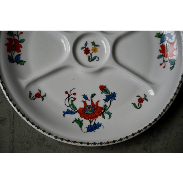 Vintage Fondue Set in Paris Porcelain, 1970s, Set of 7 For Sale - Image 4 of 7