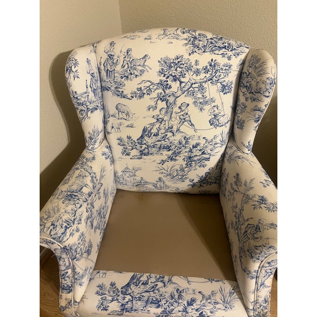 1980s Traditional Blue & White Toile Wingback Accent Chair For Sale In Las Vegas - Image 6 of 12