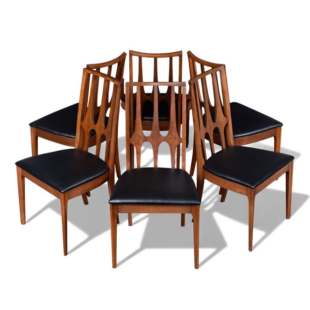Wood 1960s Restored Expanding Broyhill Brasilia Mid-Century Modern Dining Set For Sale - Image 7 of 17