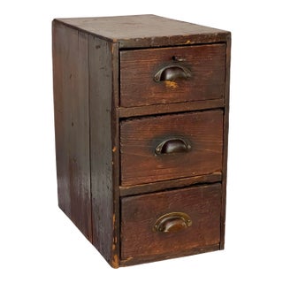 Arts and Crafts Period Small Oak Chest of Three Drawers, Handcrafted, C. 1910 For Sale