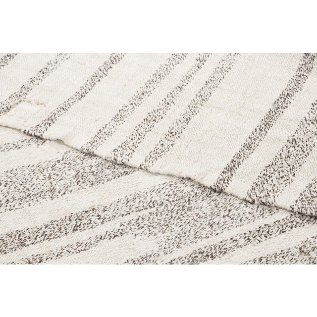 Textile Vintage Turkish Kilim Hemp Rug With Waves by Rug & Kilim, 1950-1959 For Sale - Image 7 of 9