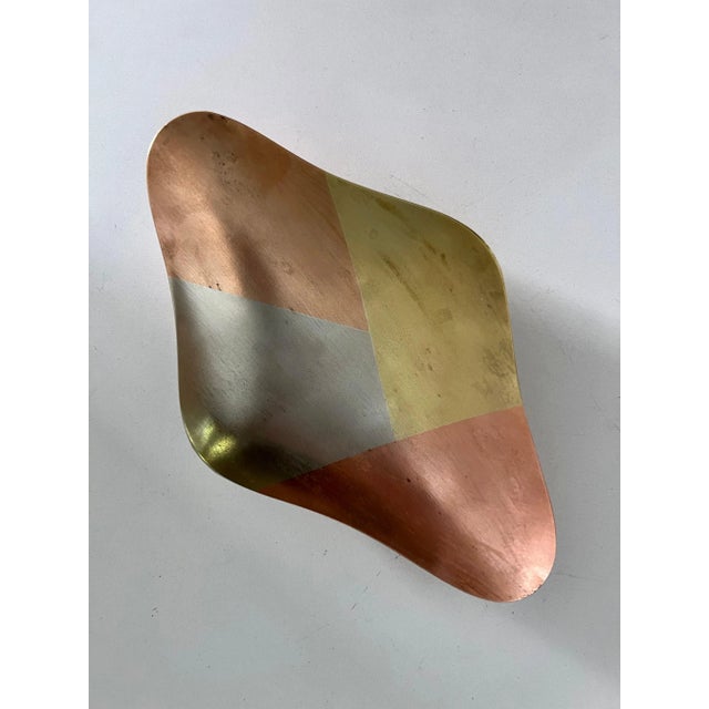 Mid-Century Modern Kaleidoscopic Mexican Footed Mixed Metal Tray in the Style of Los Castillo For Sale - Image 3 of 8