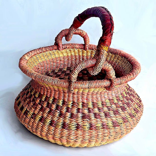 African Bolga Grass Egg Basket For Sale - Image 9 of 12