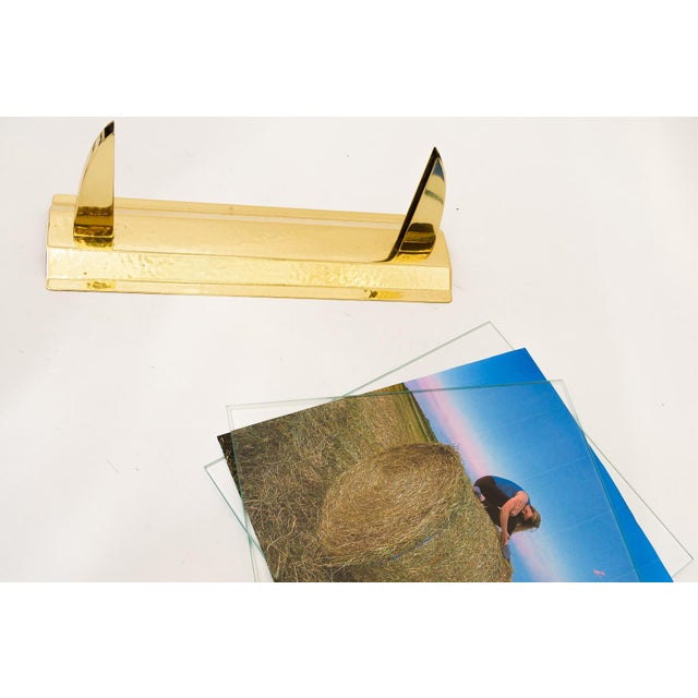 Metal Art Deco Picture Frame with Glass and Partly Hammered Brass, Vienna, 1920s For Sale - Image 7 of 10