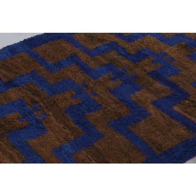 1960s Vintage Turkish Tulu Rug, Navy Blue and Brown Geometric Pattern - Rug & Kilim For Sale - Image 5 of 8