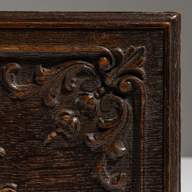 1900s French Dark Brown Renaissance Carved Wood Box For Sale - Image 4 of 15
