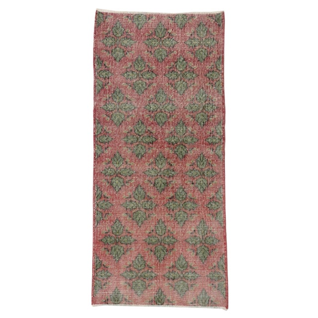 Vintage Turkish Sivas Rug - 02'10 x 06'02 For Sale - Image 4 of 4