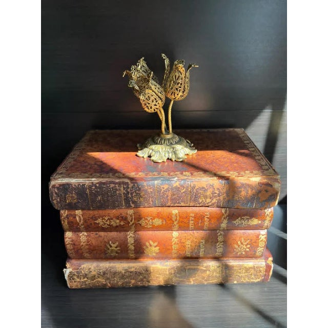 Antique French Leather Book Tantalus Box: Decanters & Shot Glasses For Sale In Los Angeles - Image 6 of 9