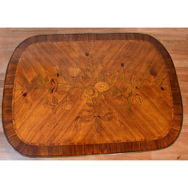 We are pleased to offer this beautiful Antique French louis XV small coffee table, from the 1910s. This table is made of...