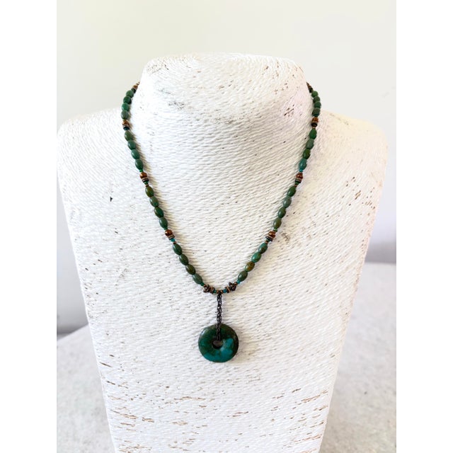 Lovely vintage turquoise beaded necklace with pendant