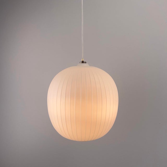 Large Model Bologna Pendant Lamp in Mouth-Blown Opal Glass by Aloys Gankofner for Peill & Putzler, Germany, 1950s For Sale - Image 6 of 8