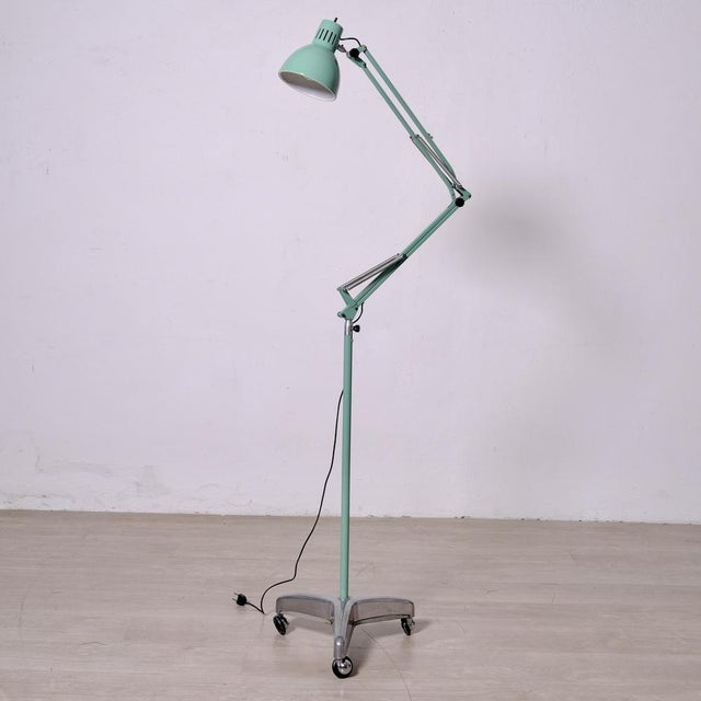 Italian Medical Lamp on Wheels, 1960s For Sale - Image 4 of 18