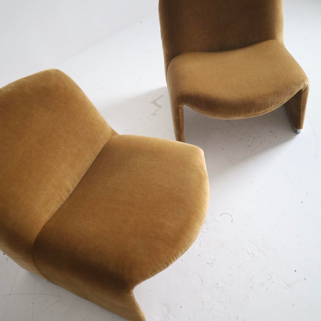 Anonima Castelli Giancarlo Piretti “Alky” Chairs, a Pair For Sale - Image 4 of 6