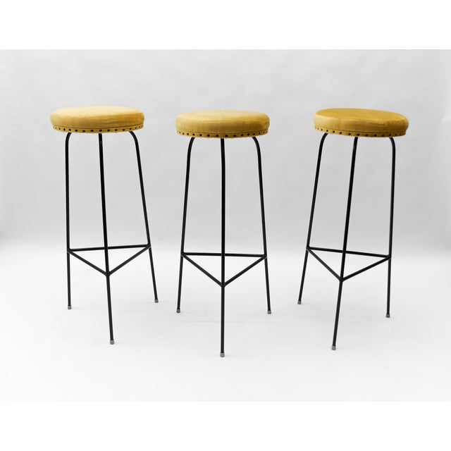 Measures: Seat diameter 37cm, foot diameter 40cm, seat height 92cm. Distance between seat and footrest 60cm. The...