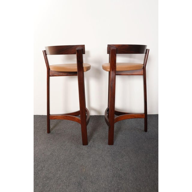 1960s Pair of Danish Modern Rosewood and Leather Counter Stools by John Mortensen For Sale - Image 5 of 18