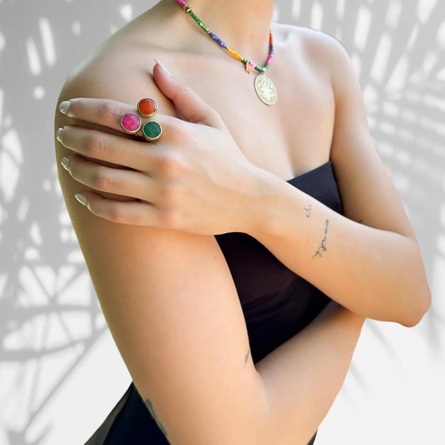 Triple Gemstone Ebru Ring, Size 7 For Sale - Image 4 of 7