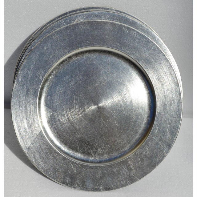 The Bullseye Design Silver Lacquered 14 Inch Charger Plate Set of 4 Original Box For Sale - Image 15 of 15
