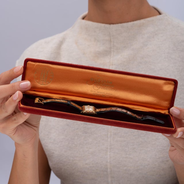 Vintage 1950's Gübelin 18k Yellow Gold & Enamel Watch With Silver Satin Dial For Sale In Los Angeles - Image 6 of 13