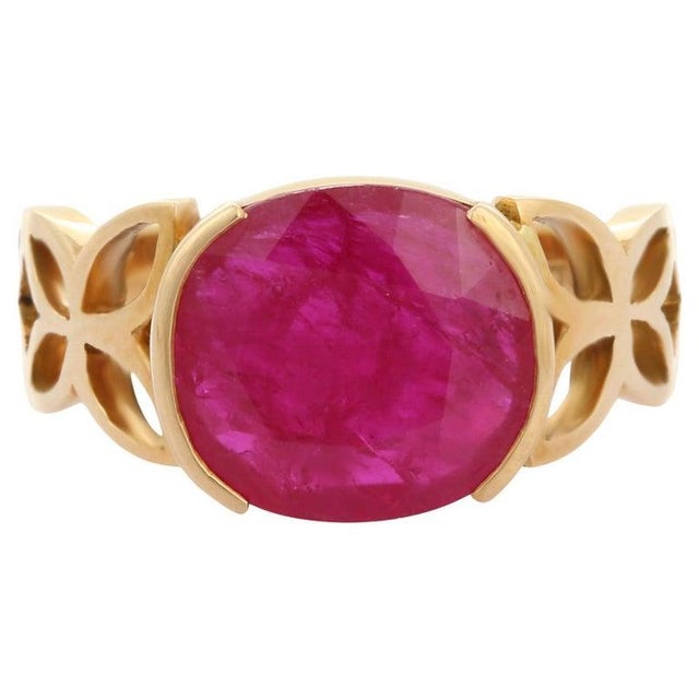 Metal 4.6 Carat Ruby Cocktail Ring With Engraved Ring (All Sizes Available) For Sale - Image 7 of 12