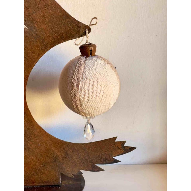 Beige Handmade Christmas Decorations in Lightweight Rust-Effect Sheet Metal with Fabric Boules, Italy, 1990s, Set of 2 For Sale - Image 8 of 12