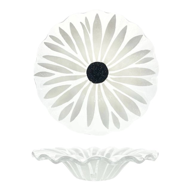 Sydenstricker Glass Black & White Daisy Flower Fused Art Glass Shallow Bowl For Sale