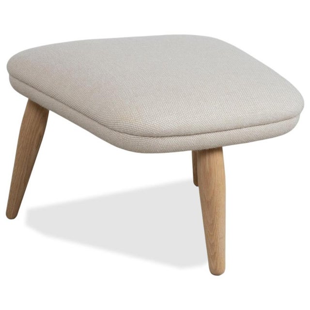 Set of Oda Lounge Chair and Ottoman in Cream Upholstery from Audo Copenhagen For Sale - Image 5 of 18