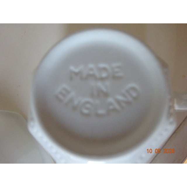 Vintage 4 Each Made in England Johnson Brothers White Heritage Cups and Sauces For Sale - Image 4 of 6